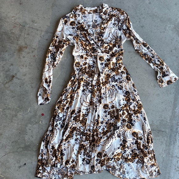 Free People Dresses & Skirts - Free People White and Brown Floral Long Sleeve Dress